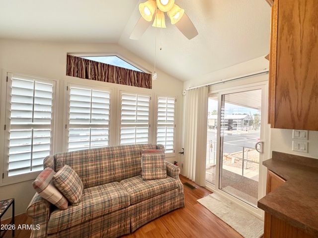 111 S GREENFIELD Road 200, Mesa, AZ 85206