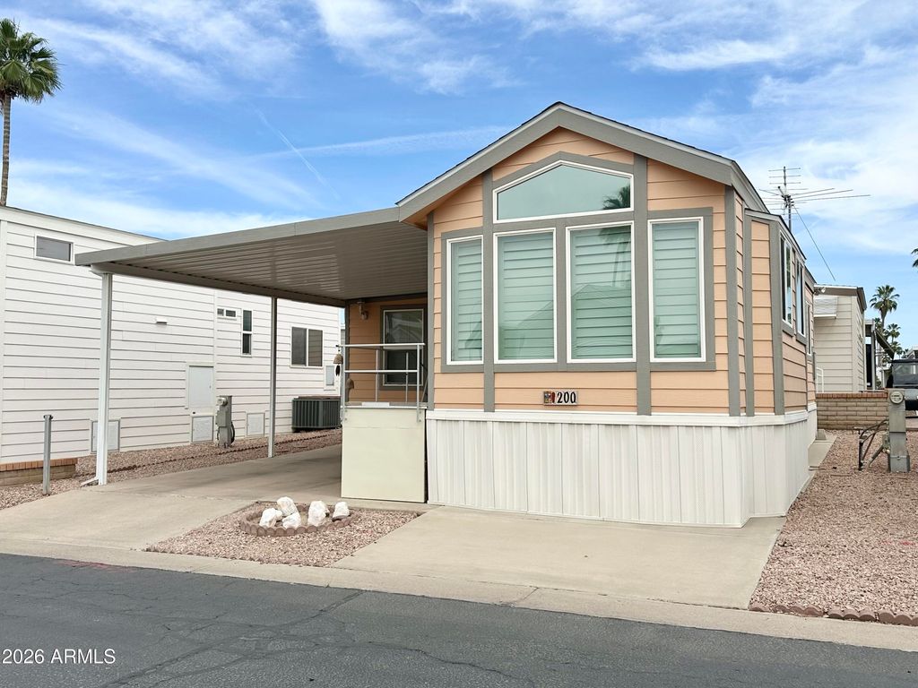 111 S GREENFIELD Road 200, Mesa, AZ 85206 — photo 2