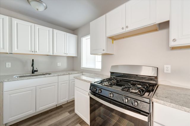 1902 Alan A Dale Road, Arlington, TX 76013