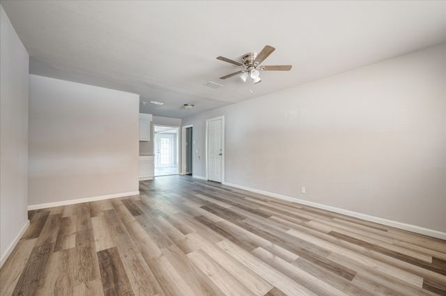 1902 Alan A Dale Road, Arlington, TX 76013
