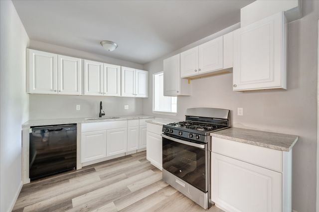 1902 Alan A Dale Road, Arlington, TX 76013