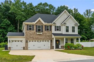 2450 Redwood Hill Run, Kernersville, NC 27284