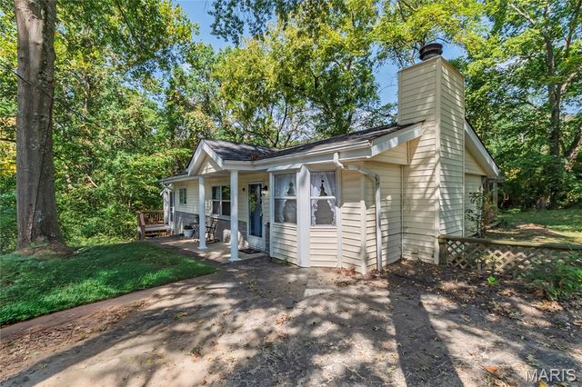4291 Lakeview Drive, Hillsboro, MO 63050