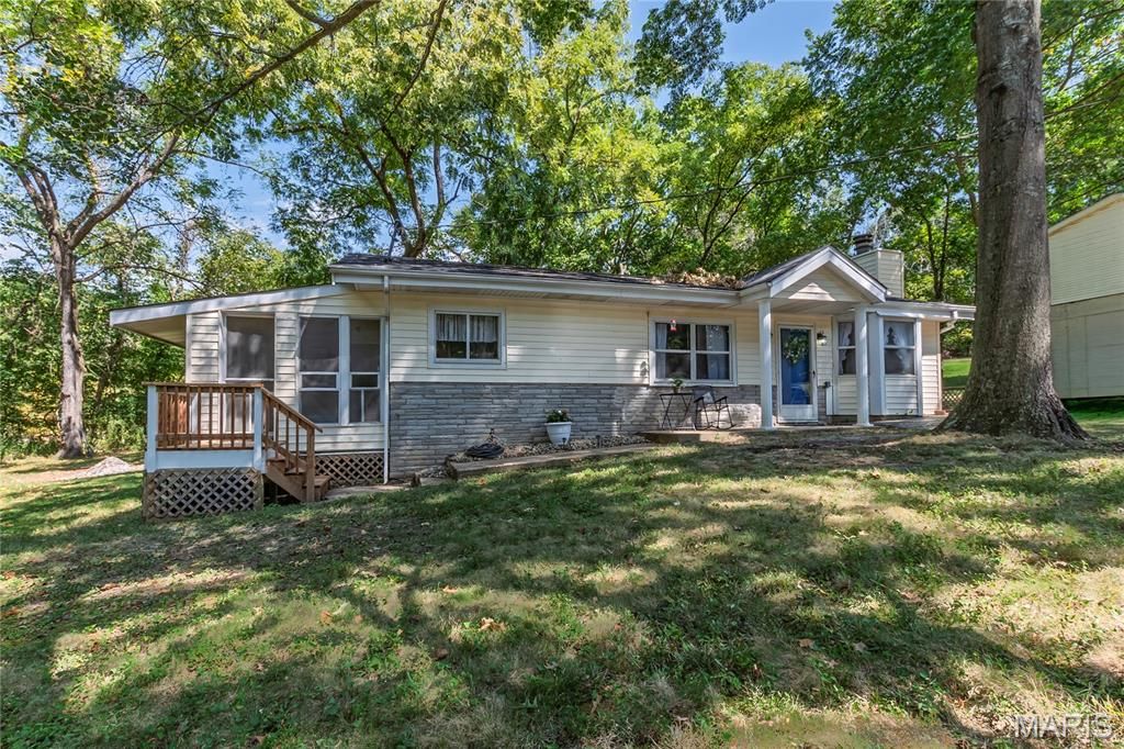 4291 Lakeview Drive, Hillsboro, MO 63050