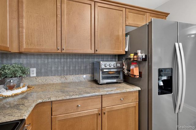 3383 Baldwin Woods Drive, Lake Orion, MI 48359