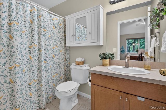 3383 Baldwin Woods Drive, Lake Orion, MI 48359