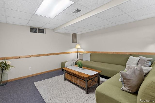 3383 Baldwin Woods Drive, Lake Orion, MI 48359