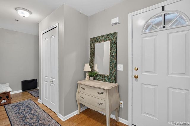 3383 Baldwin Woods Drive, Lake Orion, MI 48359