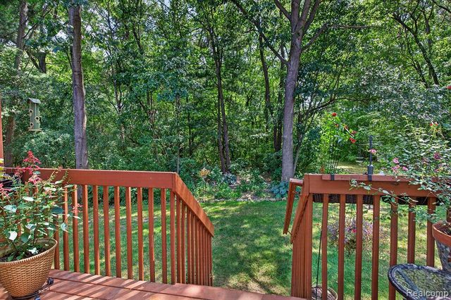 3383 Baldwin Woods Drive, Lake Orion, MI 48359