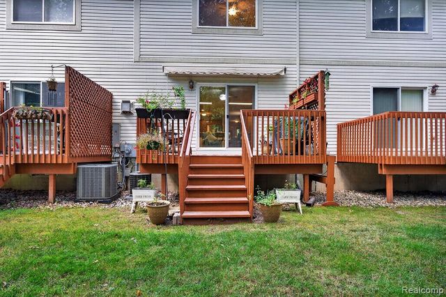 3383 Baldwin Woods Drive, Lake Orion, MI 48359