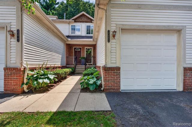 3383 Baldwin Woods Drive, Lake Orion, MI 48359