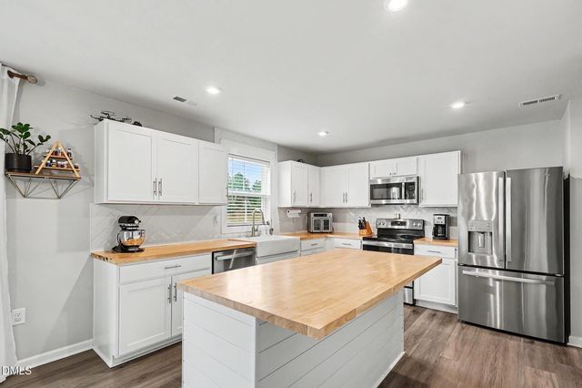 1420 Indigo Creek Drive, Zebulon, NC 27597