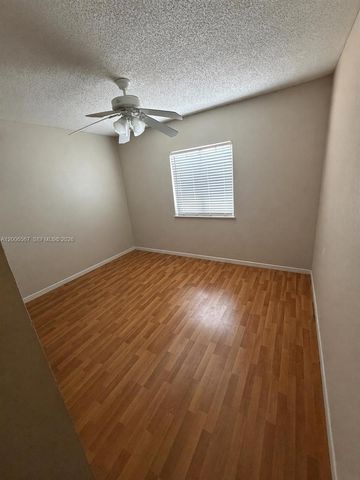 2050 Madeira Dr, Weston, FL 33327
