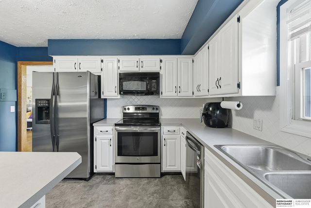 13735 Shirley Street, Omaha, NE 68144