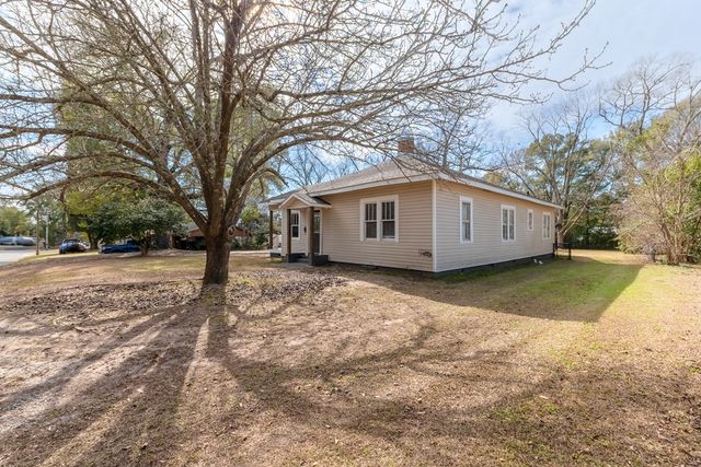 307 1st Ave, Andalusia, AL 36420