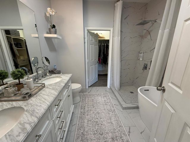 1560 SE Hampshire Way 204, Stuart, FL 34994