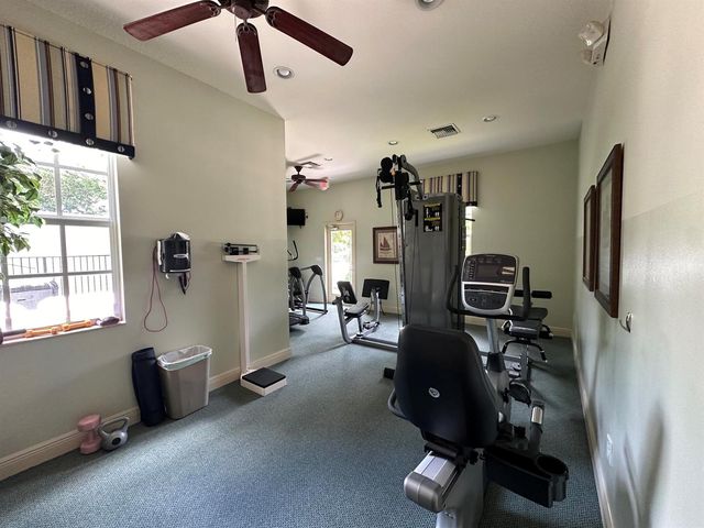 1560 SE Hampshire Way 204, Stuart, FL 34994