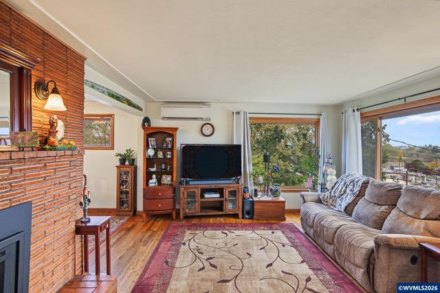 1645 Fair Oaks Wy NW, Salem, OR 97304