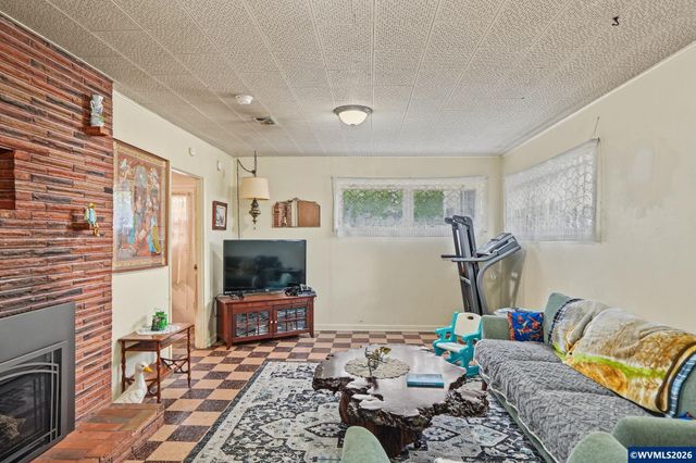 1645 Fair Oaks Wy NW, Salem, OR 97304