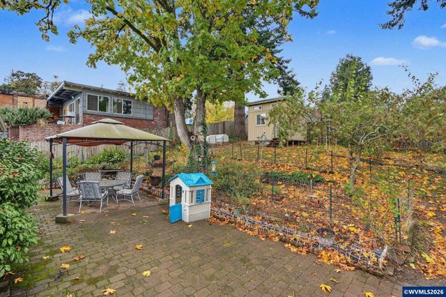 1645 Fair Oaks Wy NW, Salem, OR 97304