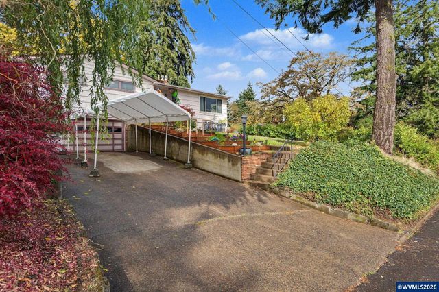 1645 Fair Oaks Wy NW, Salem, OR 97304