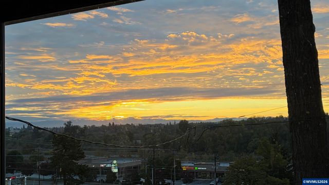 1645 Fair Oaks Wy NW, Salem, OR 97304