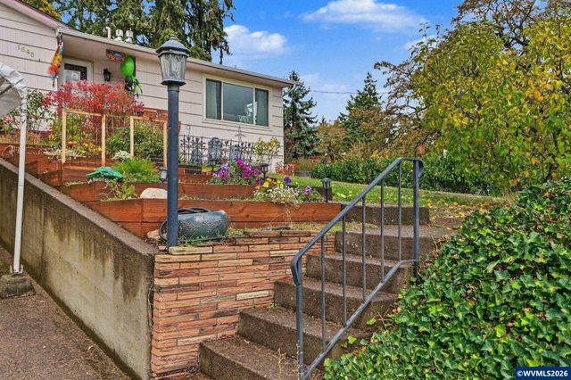 1645 Fair Oaks Wy NW, Salem, OR 97304
