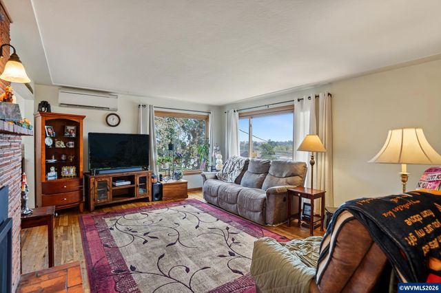 1645 Fair Oaks Wy NW, Salem, OR 97304