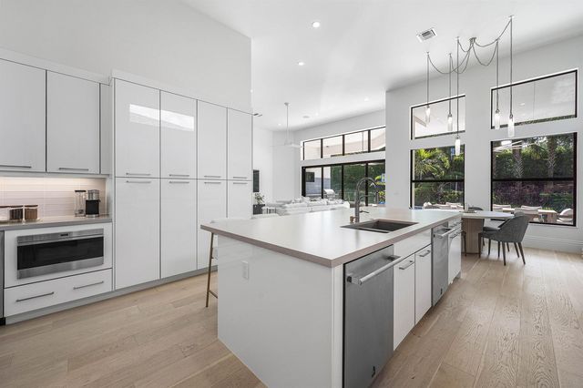 7409 NW 25th Terrace, Boca Raton, FL 33496