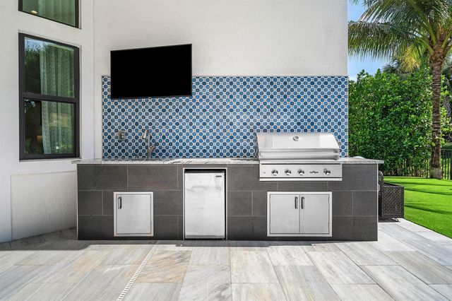 7409 NW 25th Terrace, Boca Raton, FL 33496