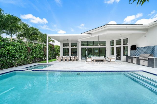 7409 NW 25th Terrace, Boca Raton, FL 33496