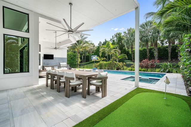 7409 NW 25th Terrace, Boca Raton, FL 33496