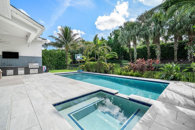 7409 NW 25th Terrace, Boca Raton, FL 33496
