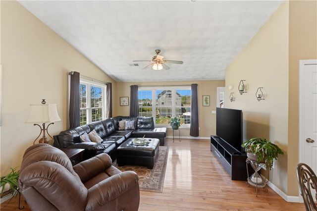 48 Harris Avenue, Warwick, RI 02889