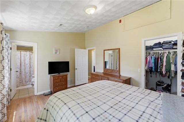 48 Harris Avenue, Warwick, RI 02889