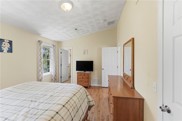 48 Harris Avenue, Warwick, RI 02889