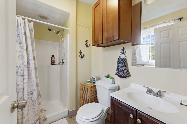 48 Harris Avenue, Warwick, RI 02889
