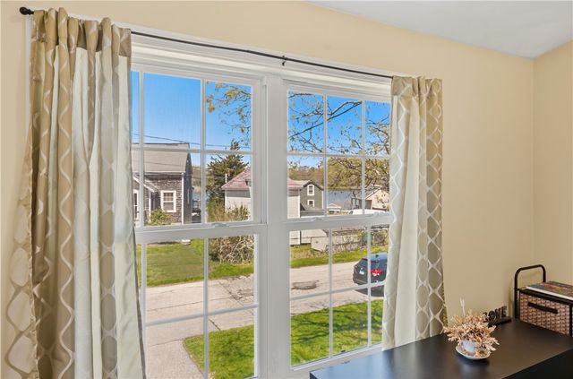 48 Harris Avenue, Warwick, RI 02889