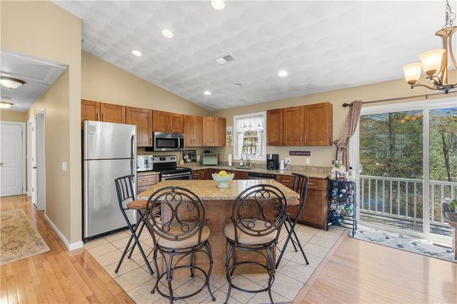 48 Harris Avenue, Warwick, RI 02889