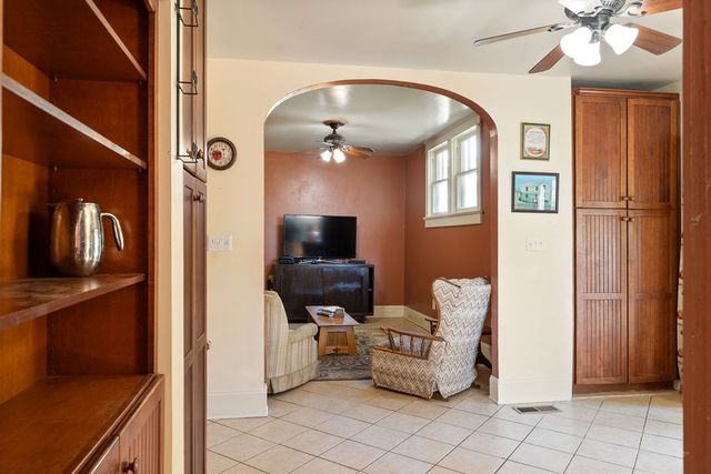 318 W Jefferson St, Pulaski, TN 38478