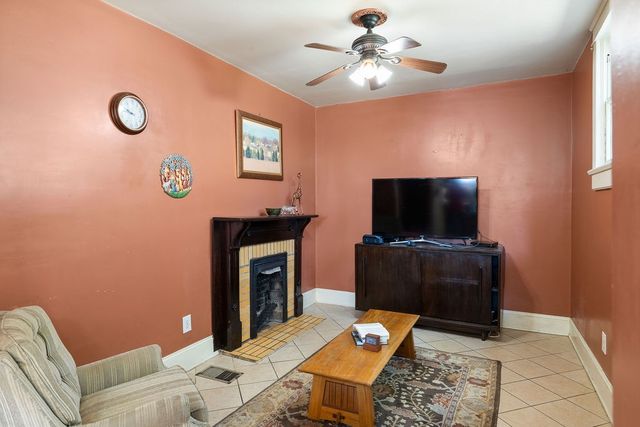 318 W Jefferson St, Pulaski, TN 38478