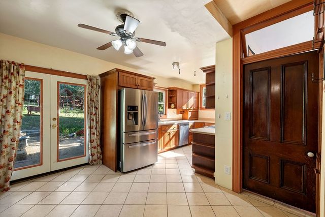 318 W Jefferson St, Pulaski, TN 38478