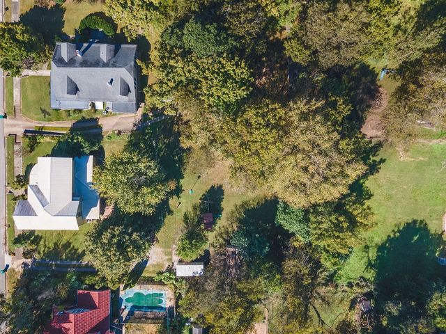 318 W Jefferson St, Pulaski, TN 38478