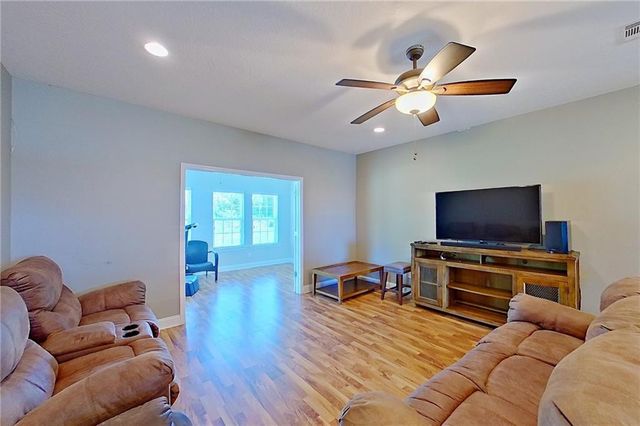 3475 Moore Street, Blackshear, GA 31516