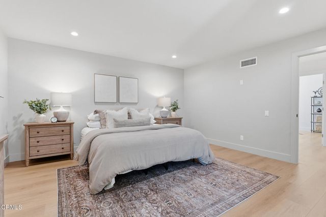 3034 Rollings Avenue, Thousand Oaks, CA 91360