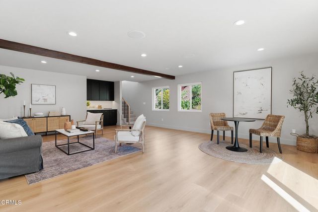 3034 Rollings Avenue, Thousand Oaks, CA 91360