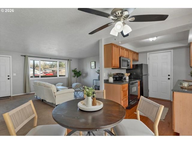 485 BUCKBOARD Ct Se, Salem, OR 97317