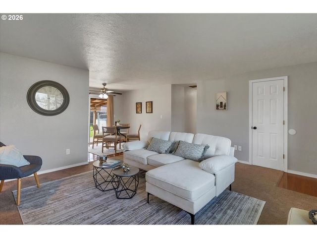 485 BUCKBOARD Ct Se, Salem, OR 97317