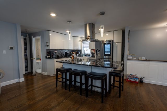 41 Dedham St, Revere, MA 02151