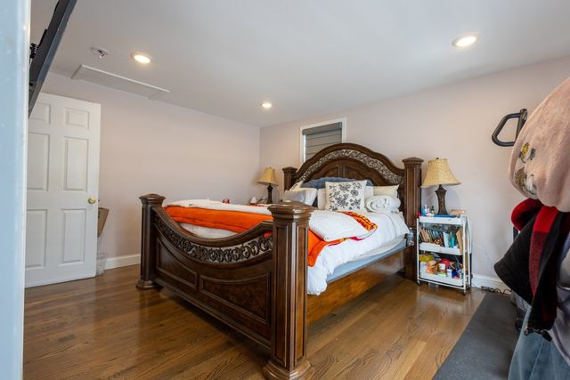 41 Dedham St, Revere, MA 02151